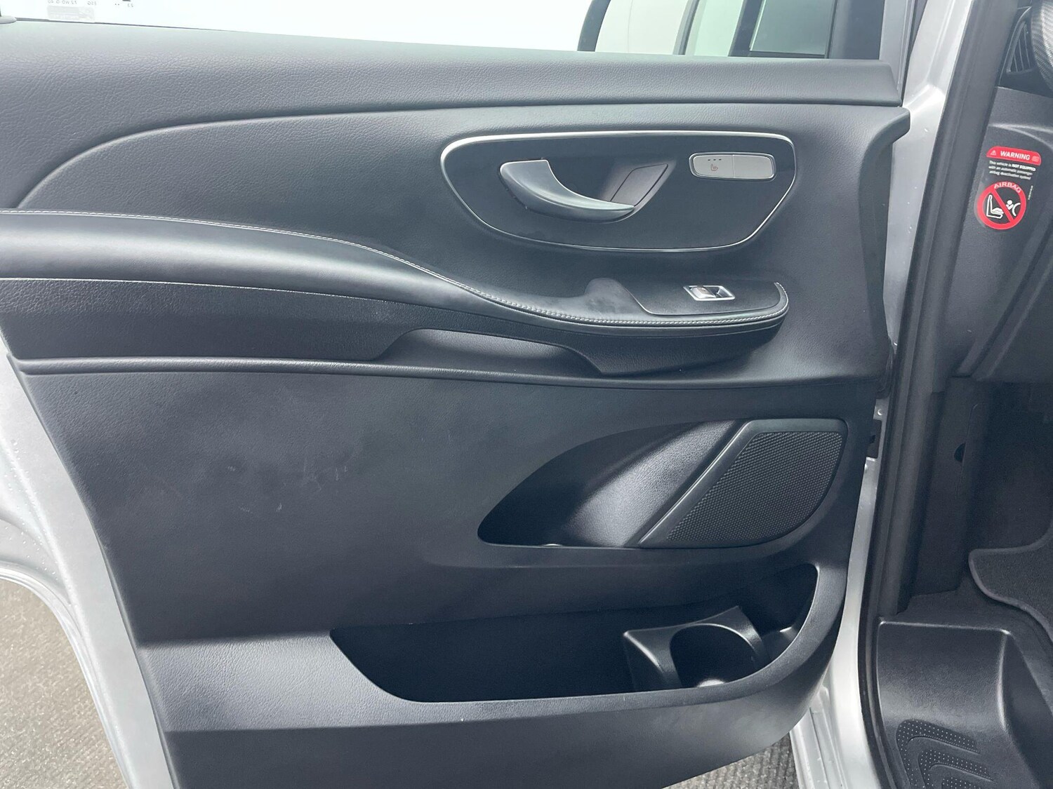 Used Mercedes-Benz V-Class 2024 for sale - 76270987: Photo 24