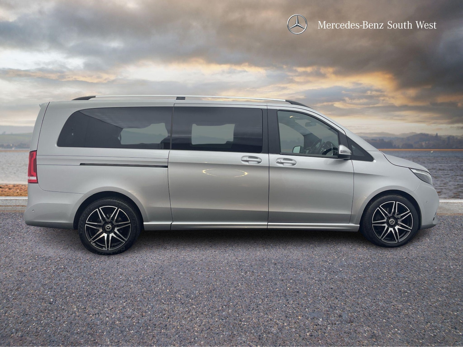 Used Mercedes-Benz V-Class 2024 for sale - 76270987: Photo 8