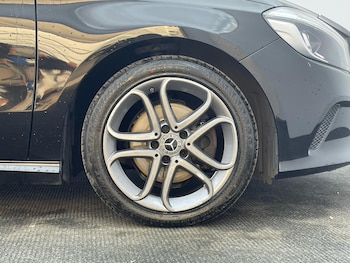 Used Mercedes-Benz A-Class 2018 for sale - 75646748: Photo