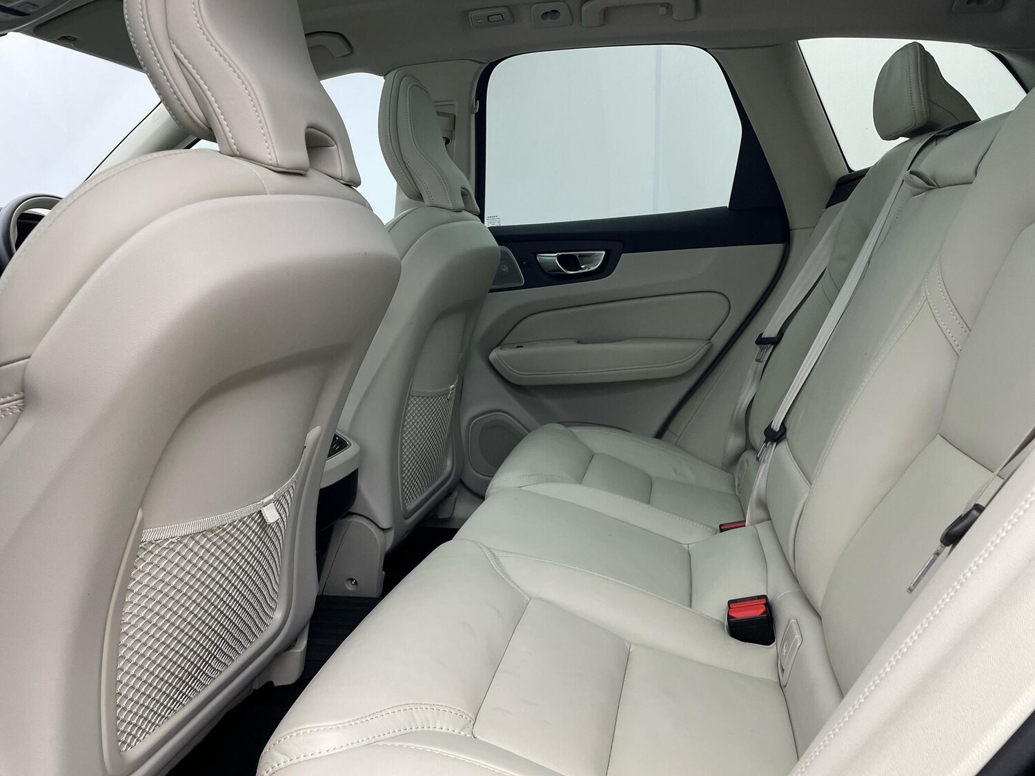 Used Volvo XC60 2023 for sale - 76166499: Photo 10