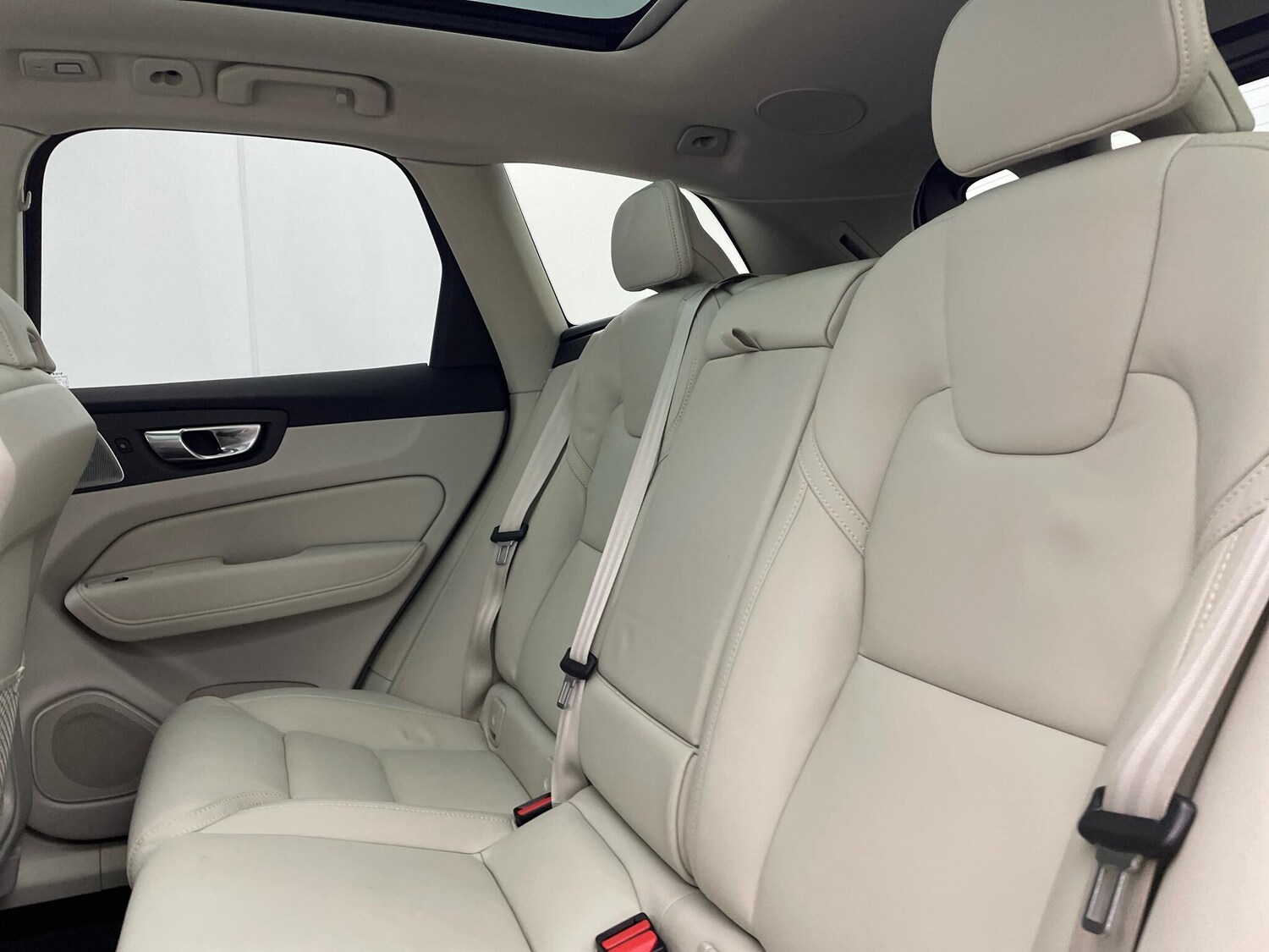 Used Volvo XC60 2023 for sale - 76166499: Photo 15