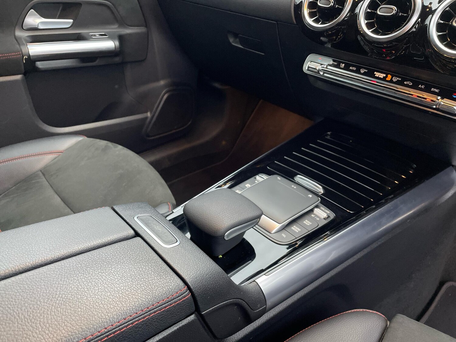 Used Mercedes-Benz GLA 2021 for sale - 76152108: Photo 24