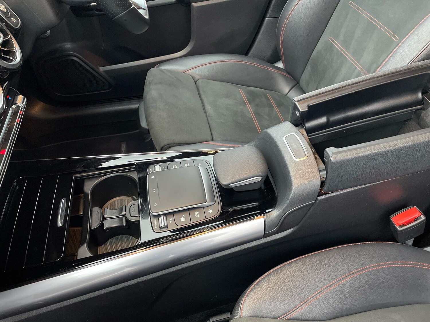 Used Mercedes-Benz GLA 2021 for sale - 76152108: Photo 34