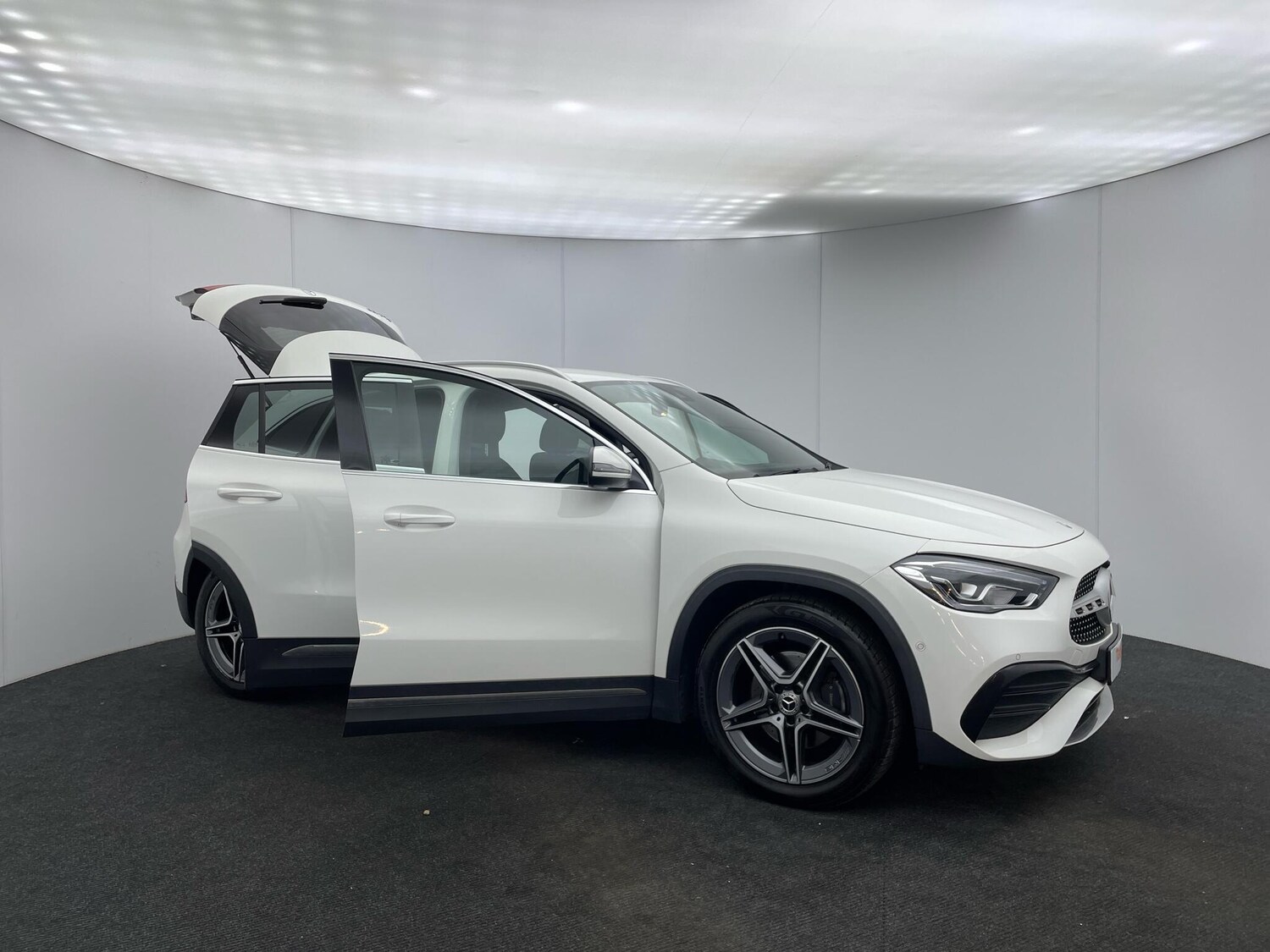 Used Mercedes-Benz GLA 2021 for sale - 76152108: Photo 42