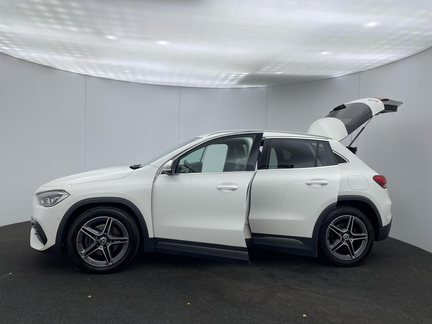 Used Mercedes-Benz GLA 2021 for sale - 76152108: Photo 45