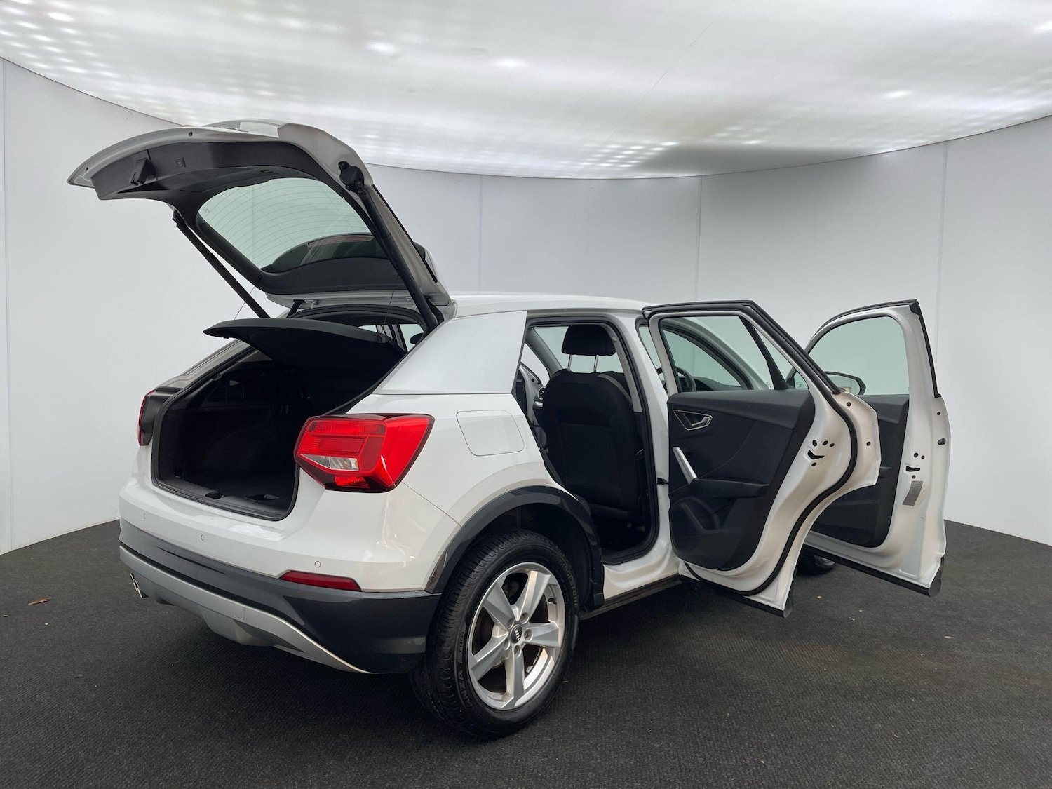 Used Audi Q2 2020 for sale - 76538927: Photo 13