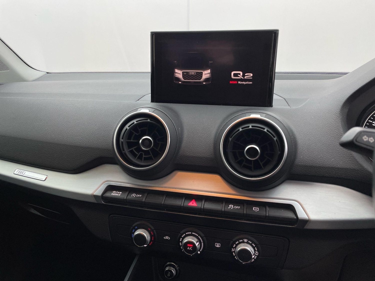 Used Audi Q2 2020 for sale - 76538927: Photo 30