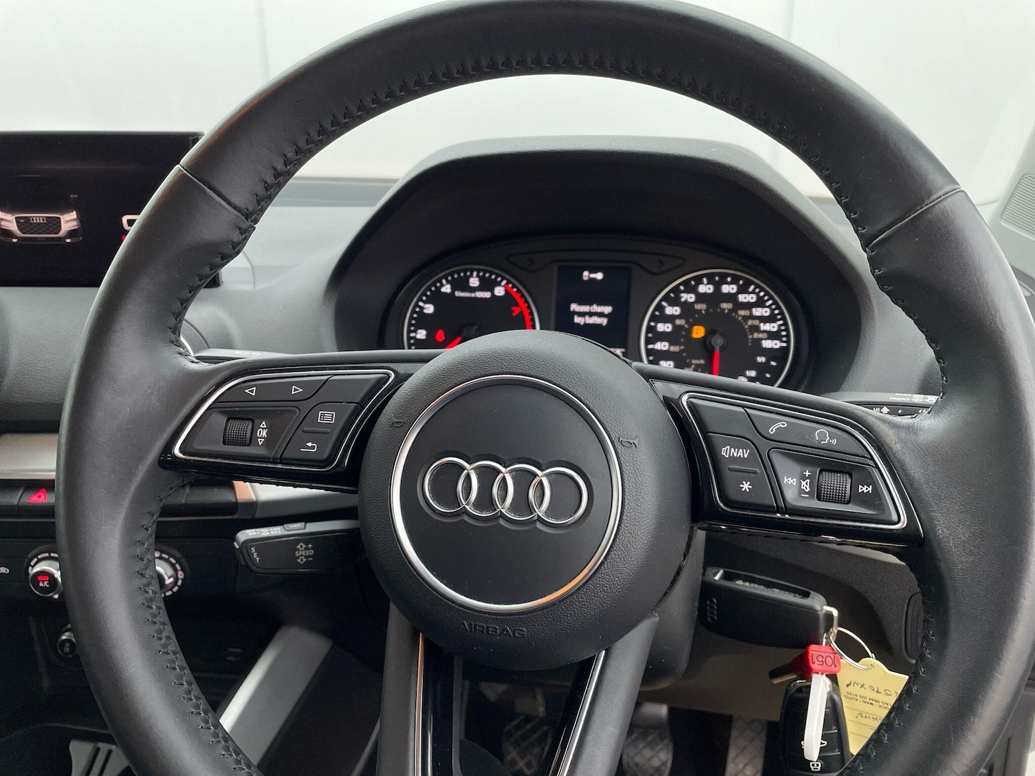 Used Audi Q2 2020 for sale - 76538927: Photo 33