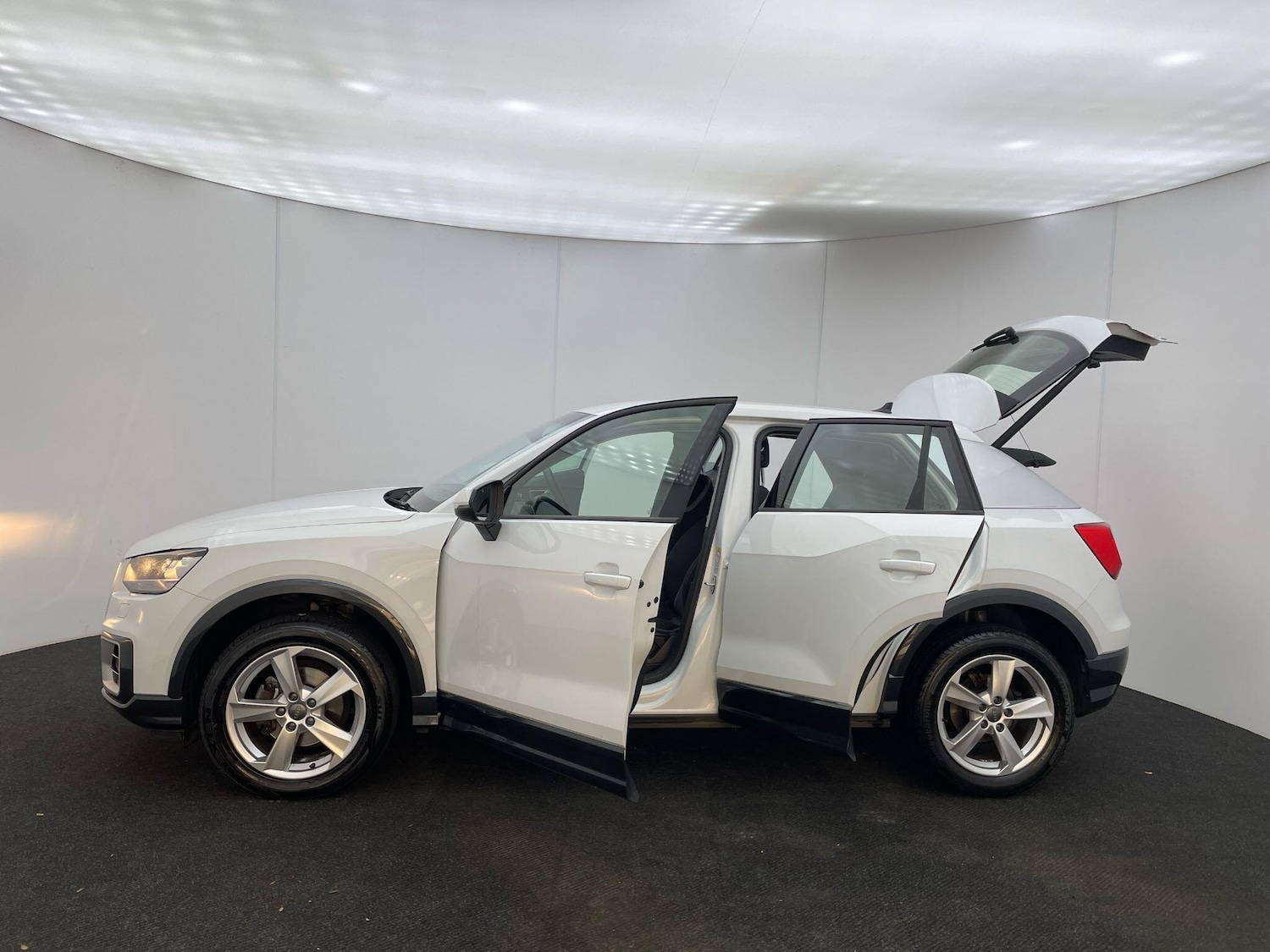 Used Audi Q2 2020 for sale - 76538927: Photo 9