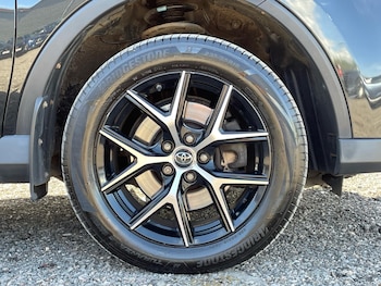 Used Toyota RAV4 2018 for sale - 78047399: Photo