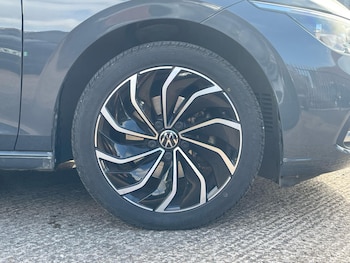 Used Volkswagen Golf 2022 for sale - 77824556: Photo