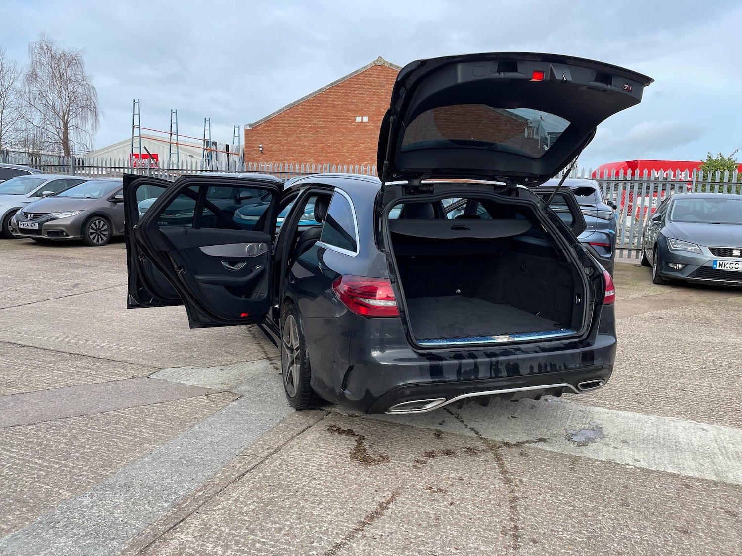 Used Mercedes-Benz C Class 2019 for sale - 77537516: Photo 43