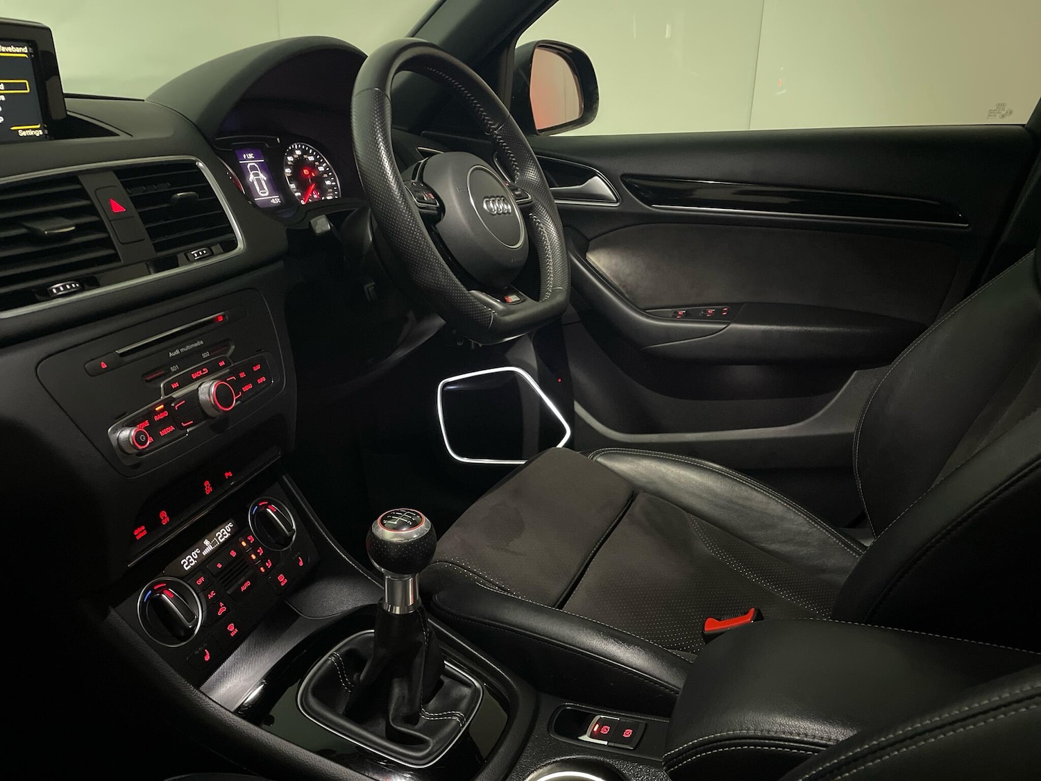 Used Audi Q3 2018 for sale - 76765755: Photo 35