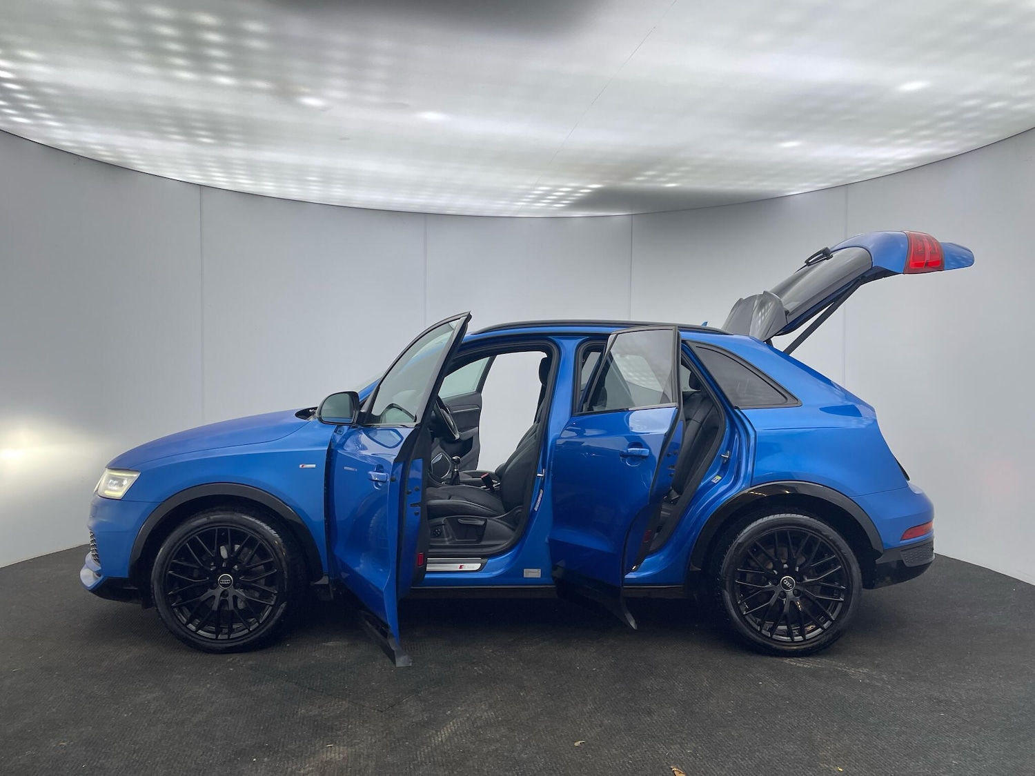 Used Audi Q3 2018 for sale - 76765755: Photo 38