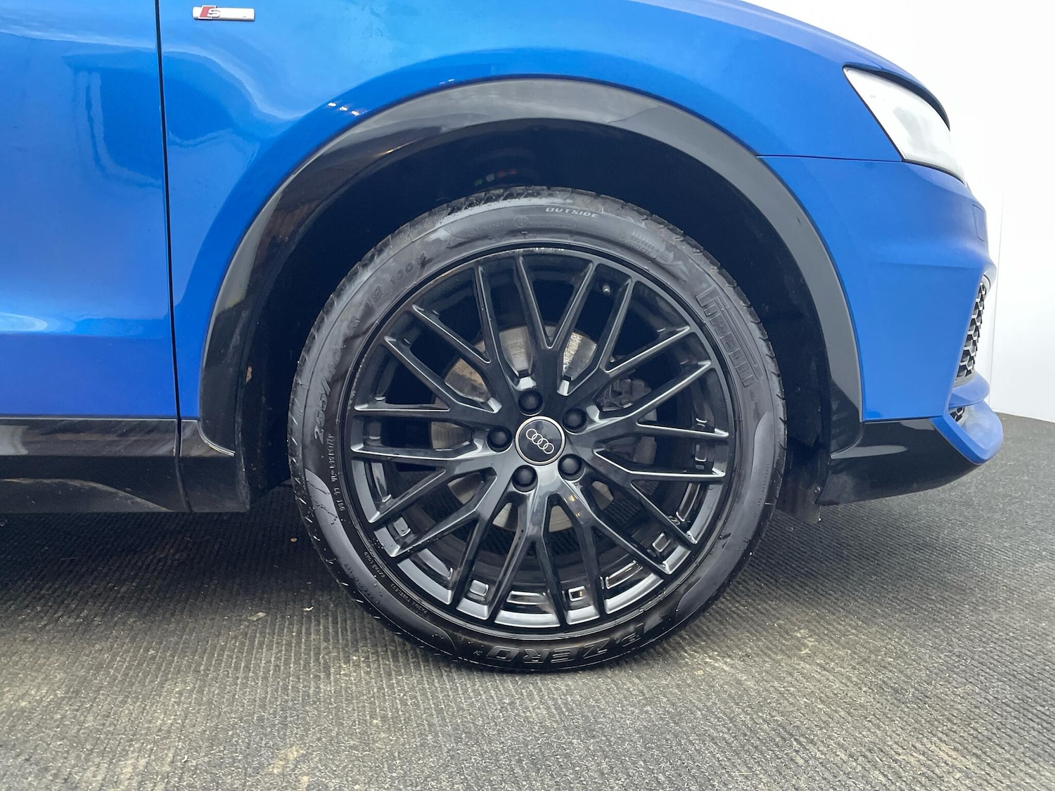 Used Audi Q3 2018 for sale - 76765755: Photo 4