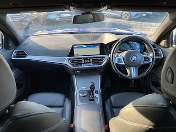 Used BMW 3 Series 2021 for sale - 76802027: Photo
