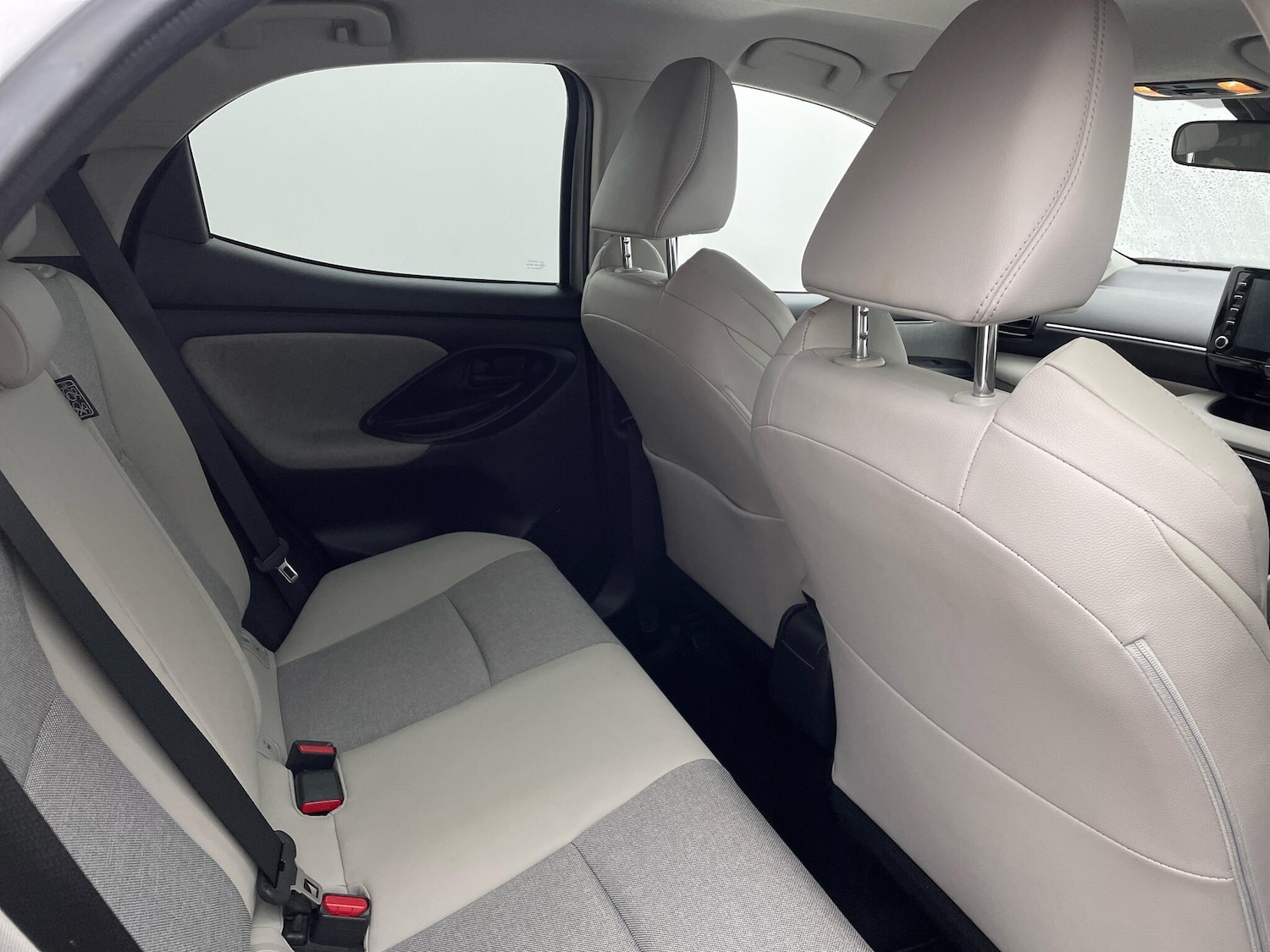 Used Toyota Yaris 2022 for sale - 77120068: Photo 14