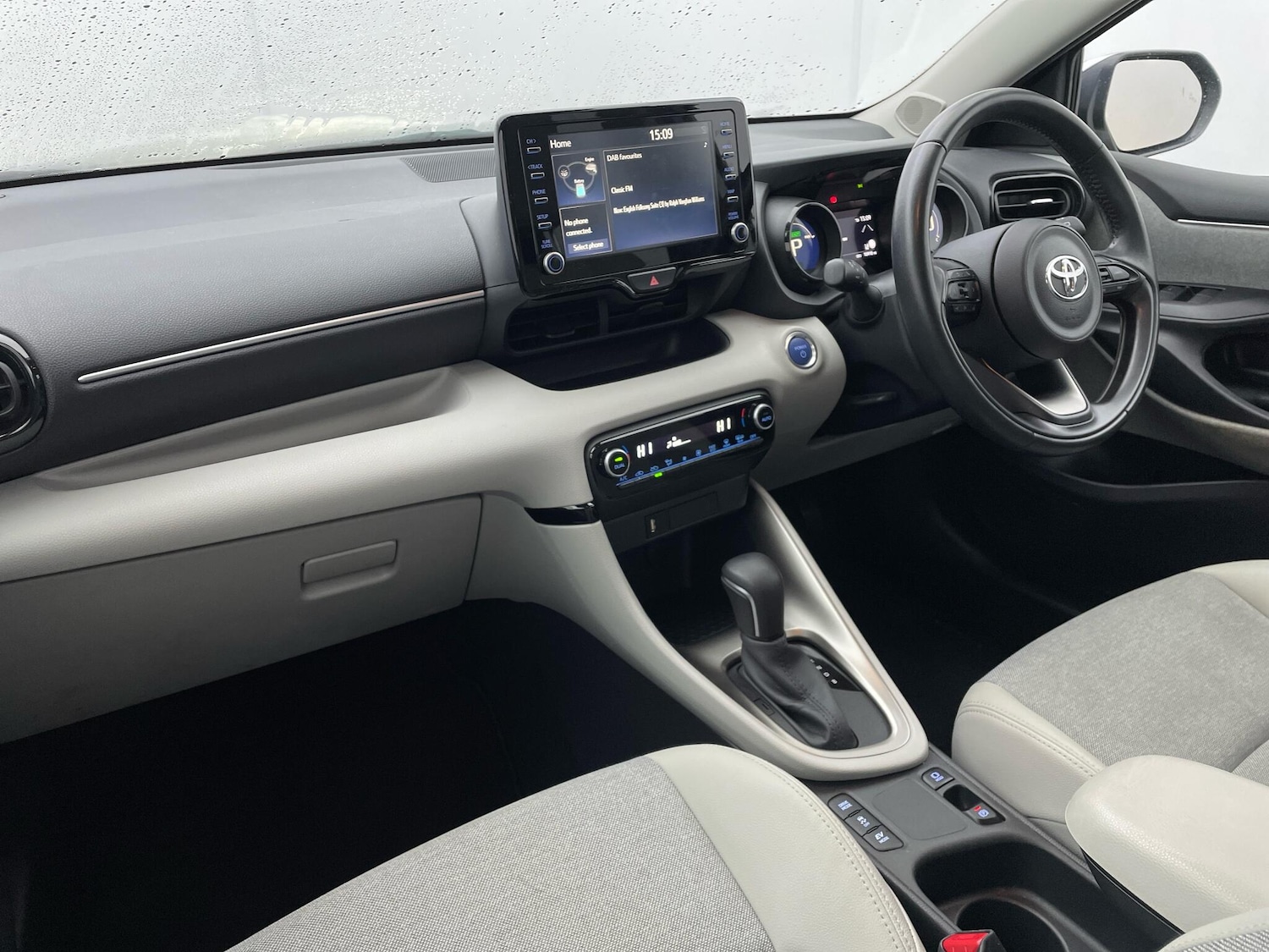 Used Toyota Yaris 2022 for sale - 77120068: Photo 9