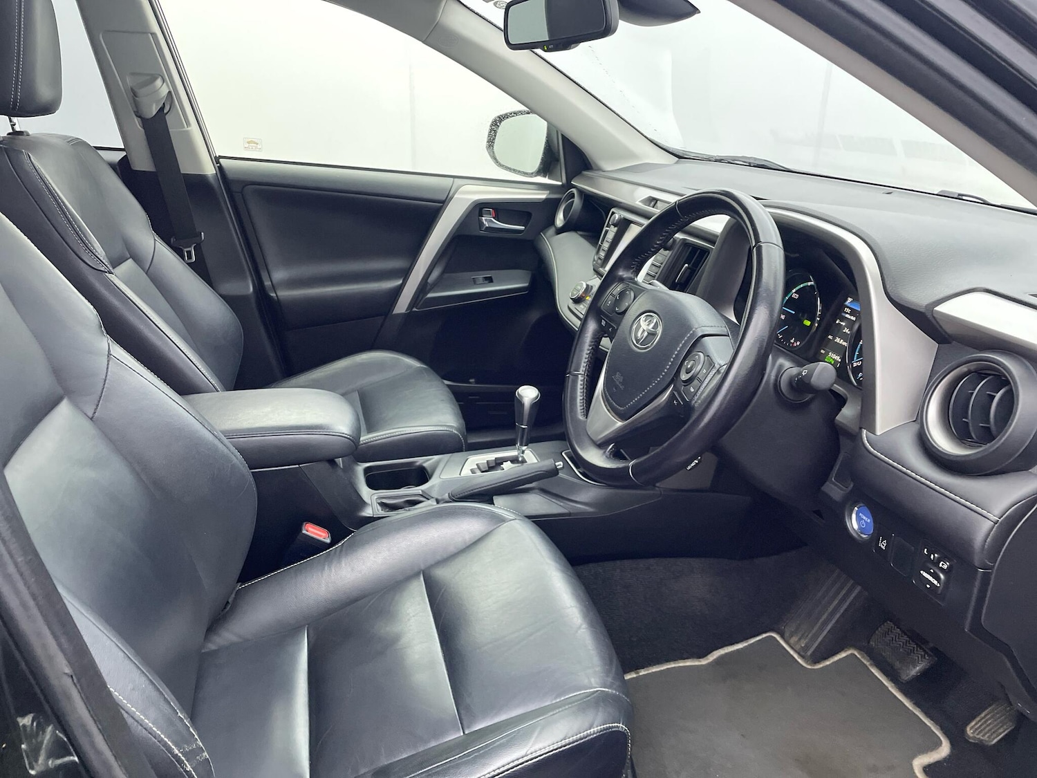 Used Toyota RAV4 2016 for sale - 76499762: Photo 23