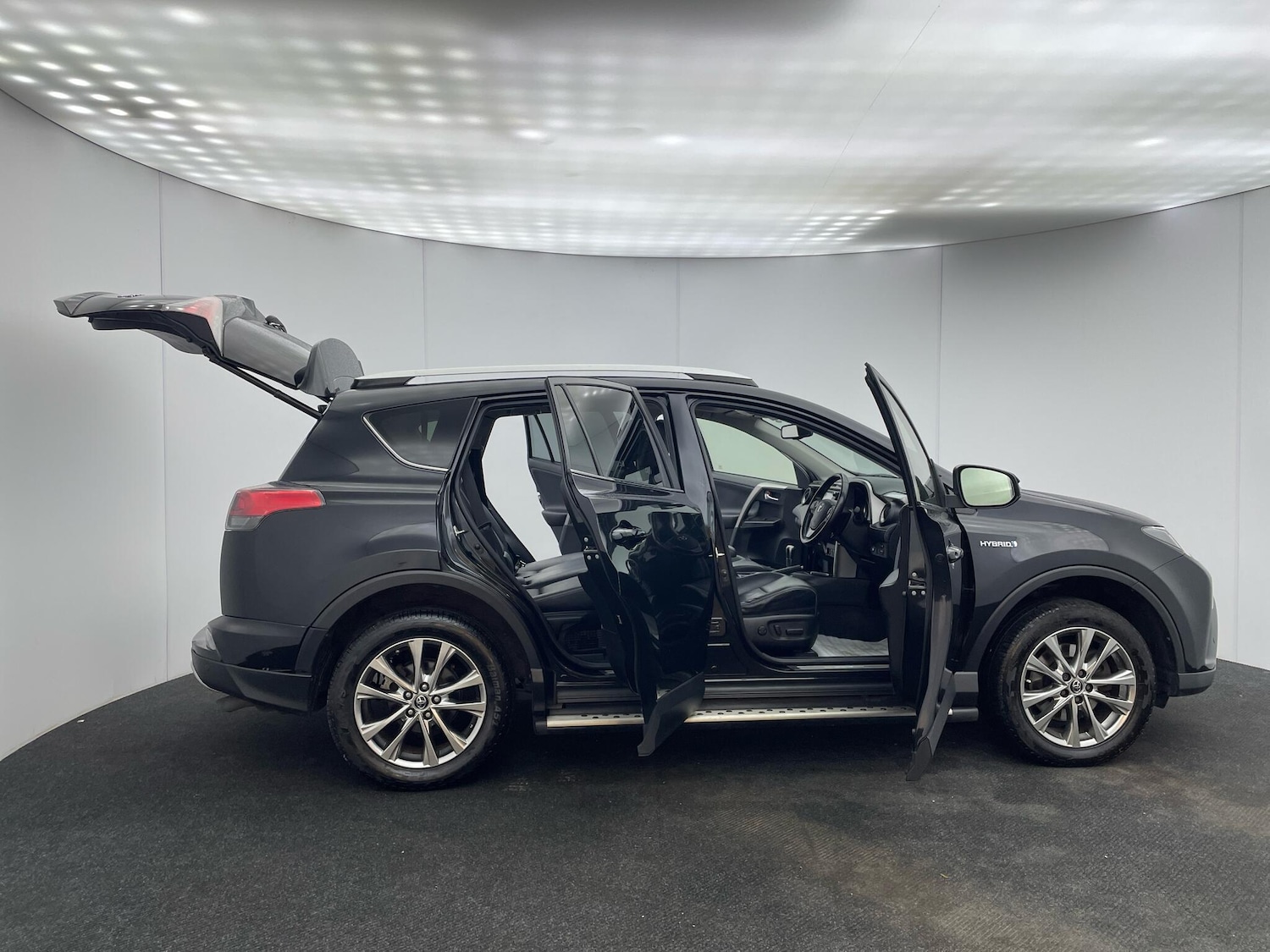 Used Toyota RAV4 2016 for sale - 76499762: Photo 35