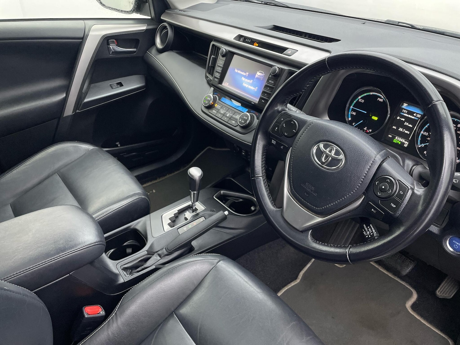 Used Toyota RAV4 2016 for sale - 76499762: Photo 5