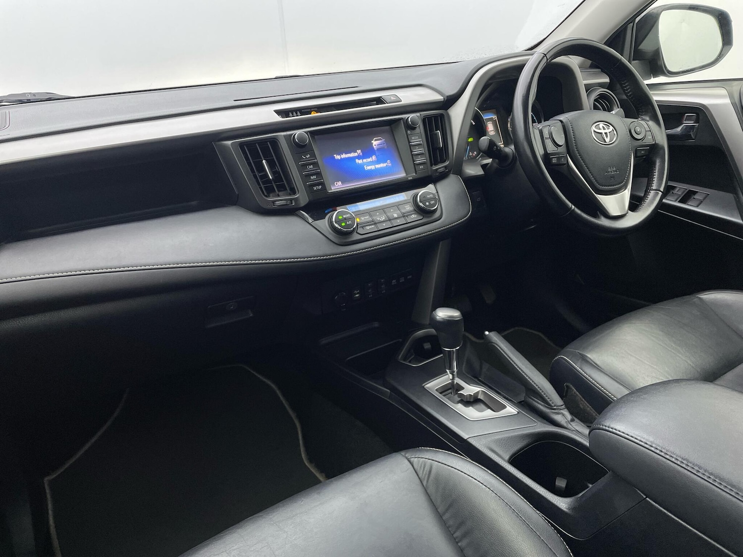 Used Toyota RAV4 2016 for sale - 76499762: Photo 9