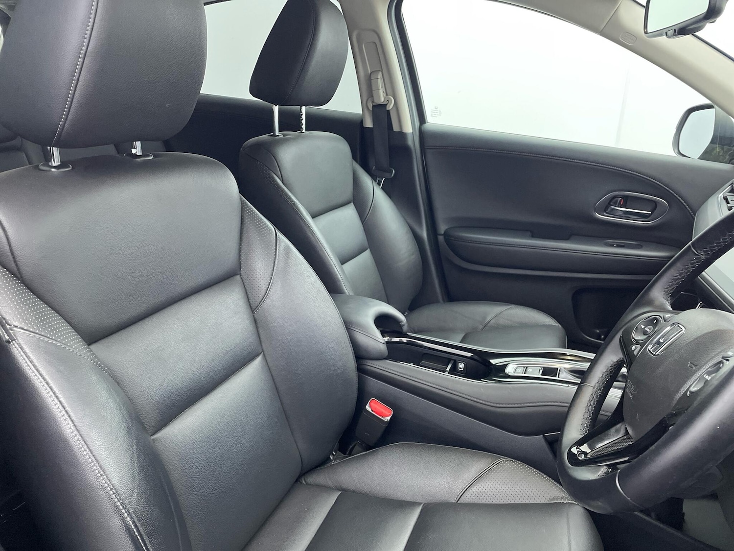 Used Honda HR-V 2016 for sale - 76498602: Photo 25