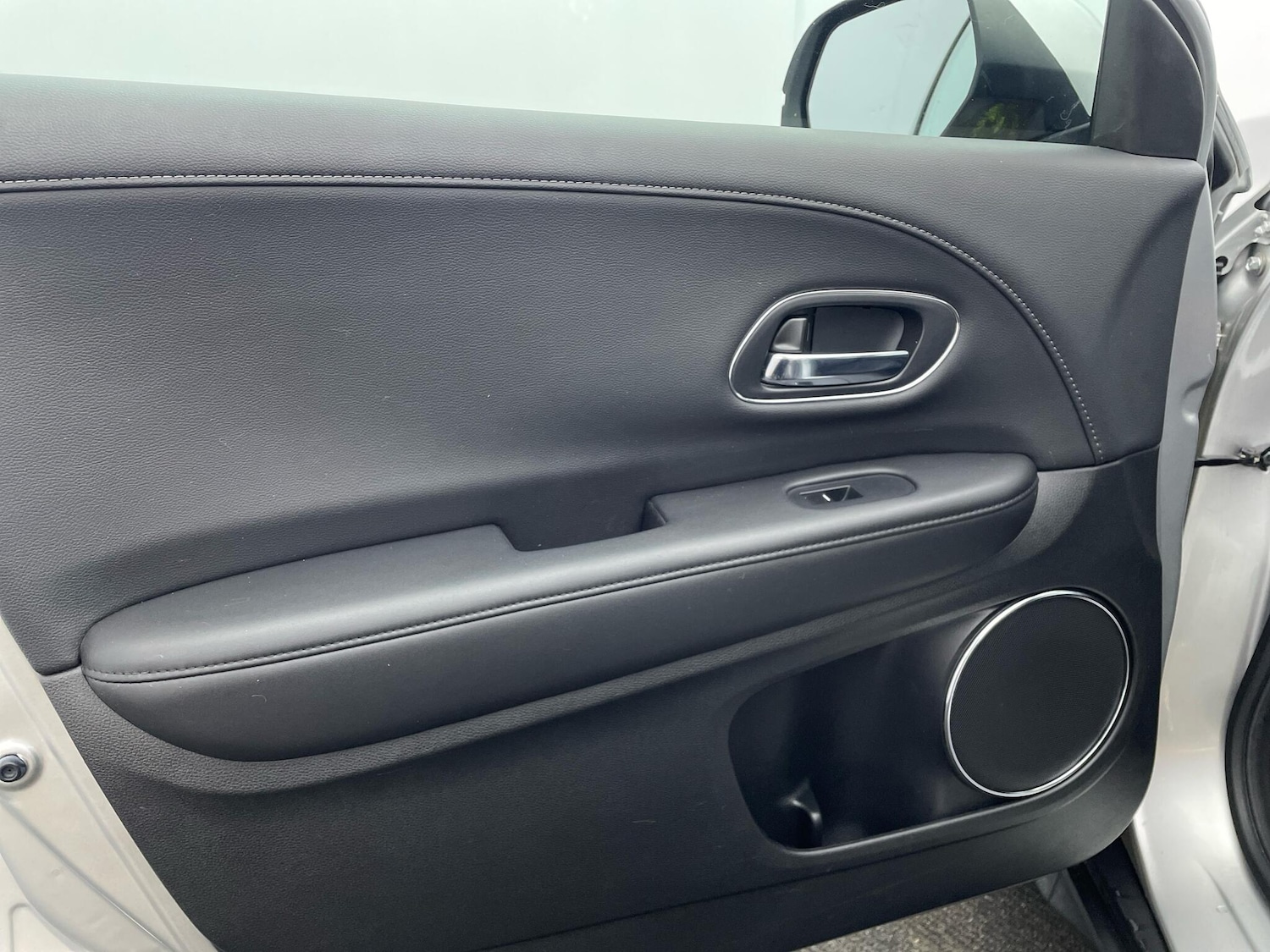 Used Honda HR-V 2016 for sale - 76498602: Photo 27