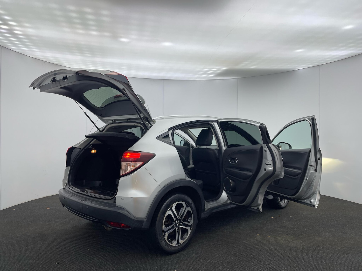 Used Honda HR-V 2016 for sale - 76498602: Photo 39