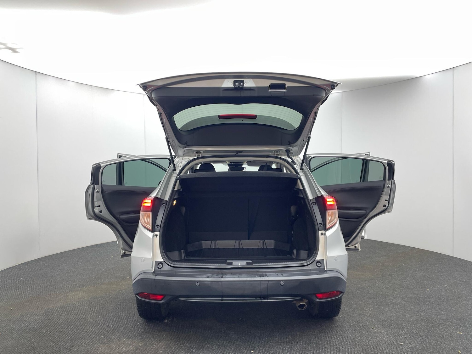 Used Honda HR-V 2016 for sale - 76498602: Photo 40