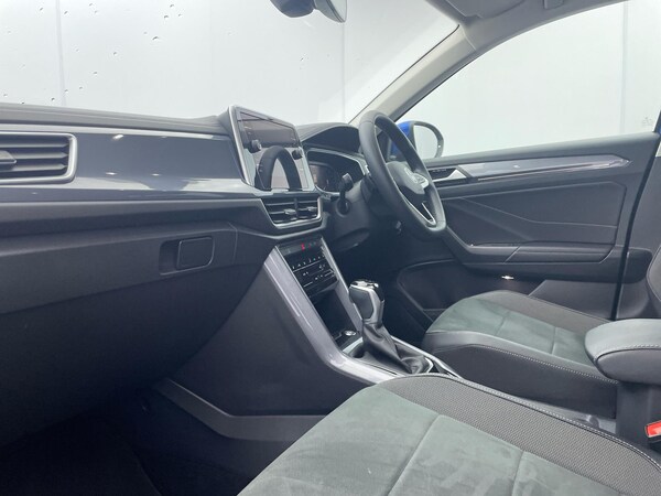 Used Volkswagen T-Roc 2022 for sale - 75646364: Photo 16