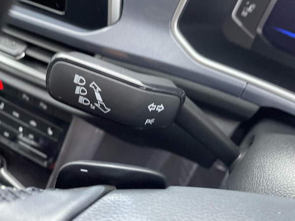 Used Volkswagen T-Roc 2022 for sale - 75646364: Photo 28