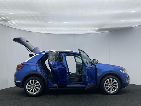 Used Volkswagen T-Roc 2022 for sale - 75646364: Photo 41