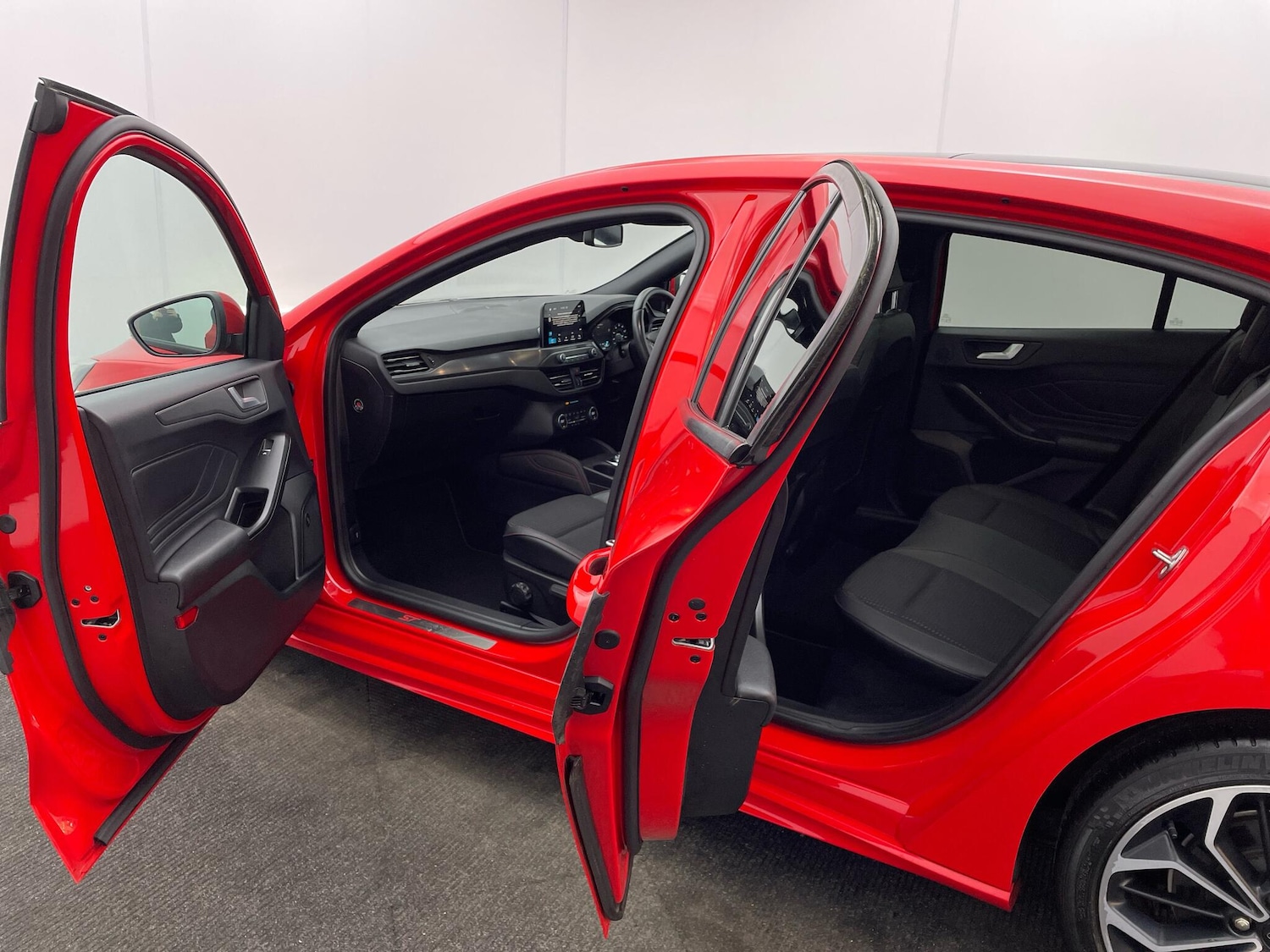 Used Ford Focus 2019 for sale - 76094302: Photo 37