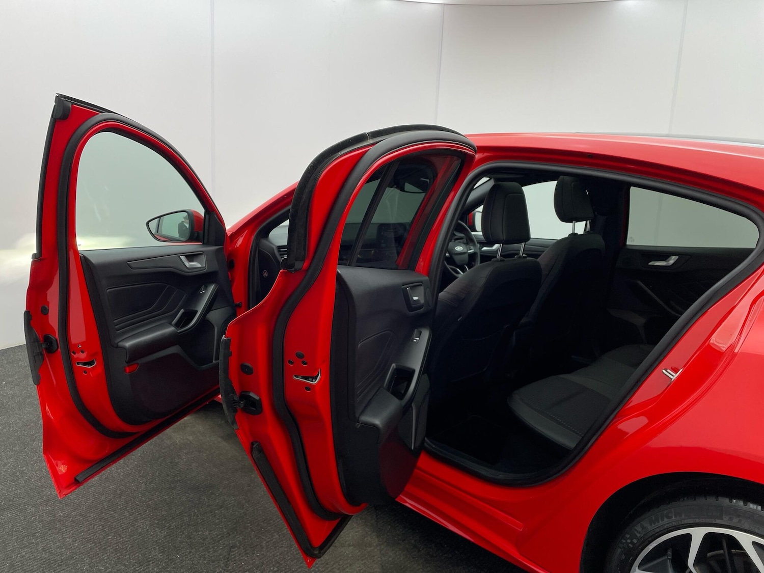 Used Ford Focus 2019 for sale - 76094302: Photo 38