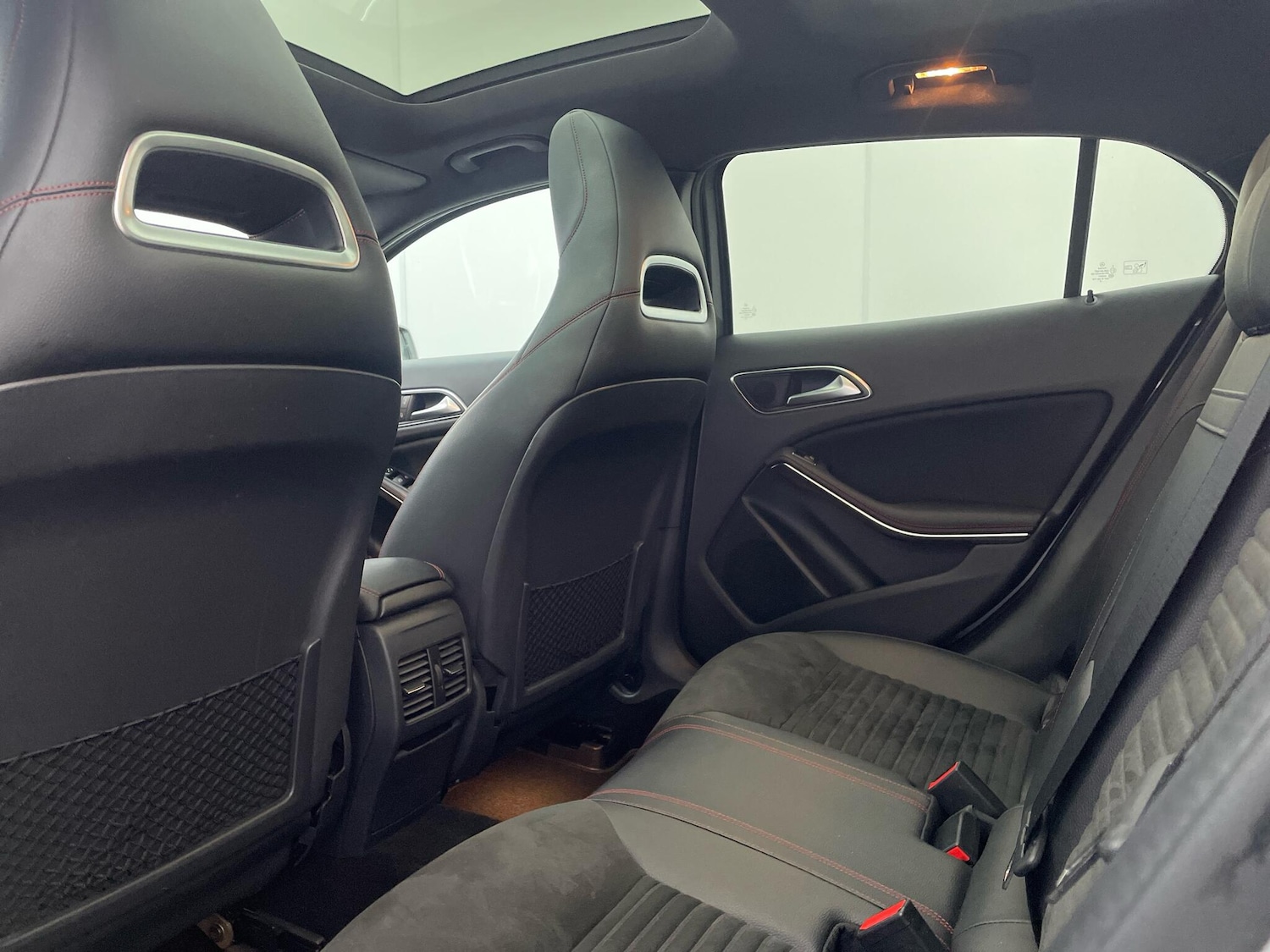 Used Mercedes-Benz GLA 2015 for sale - 76765223: Photo 10