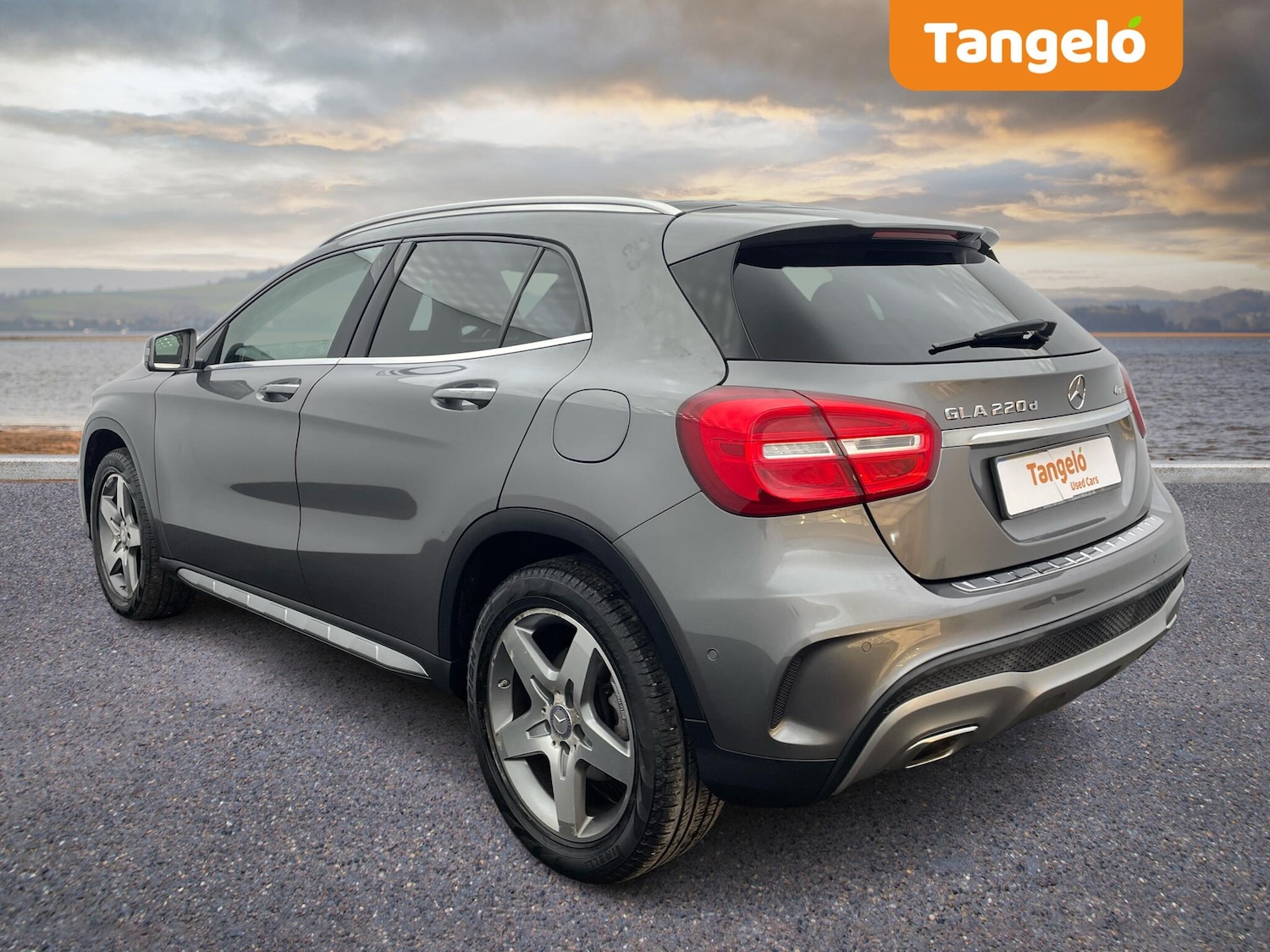 Used Mercedes-Benz GLA 2015 for sale - 76765223: Photo 2