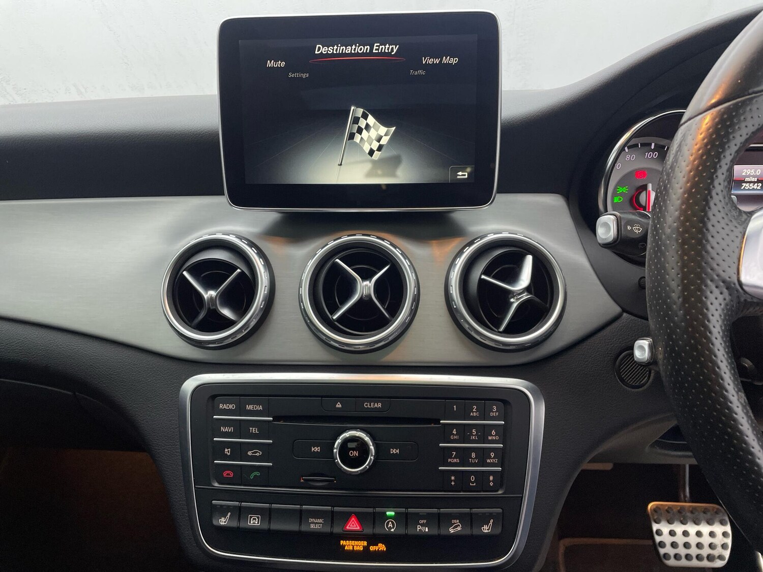 Used Mercedes-Benz GLA 2015 for sale - 76765223: Photo 22