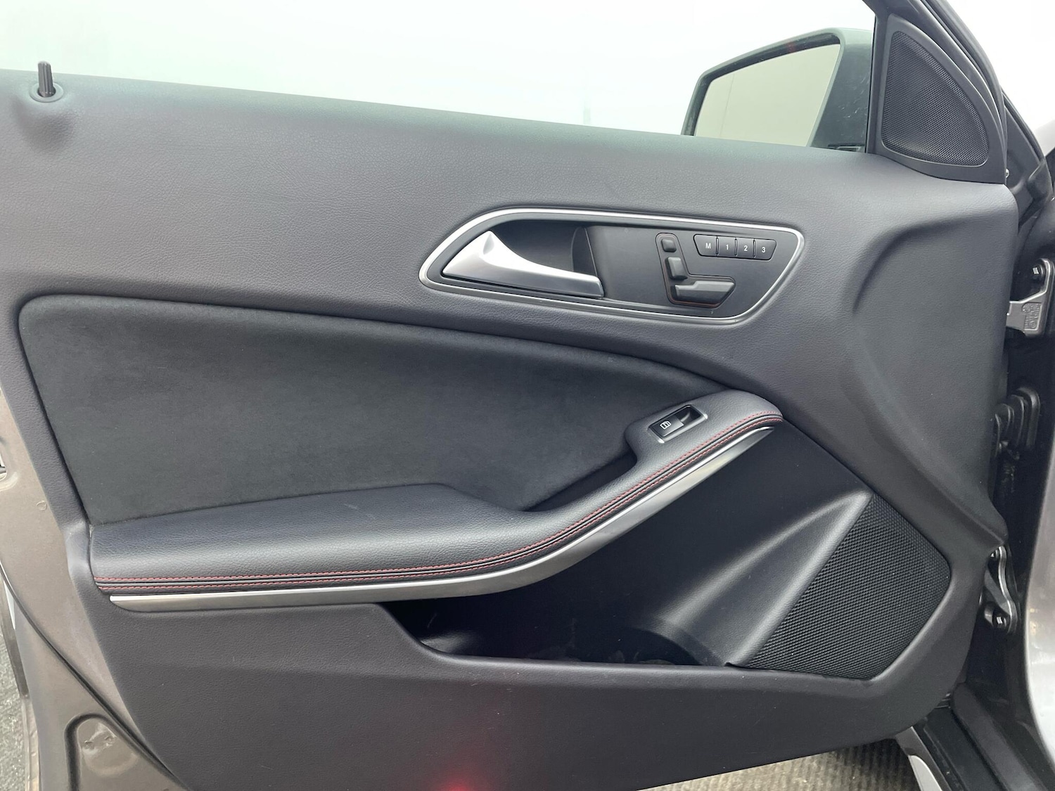 Used Mercedes-Benz GLA 2015 for sale - 76765223: Photo 29