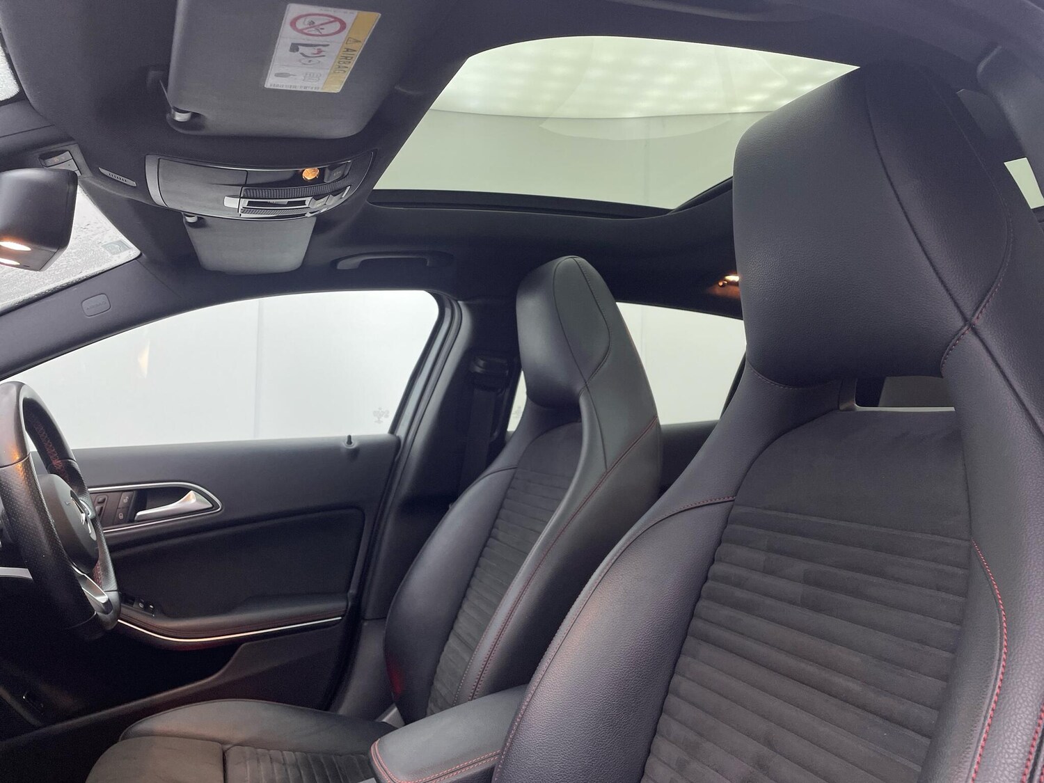 Used Mercedes-Benz GLA 2015 for sale - 76765223: Photo 32