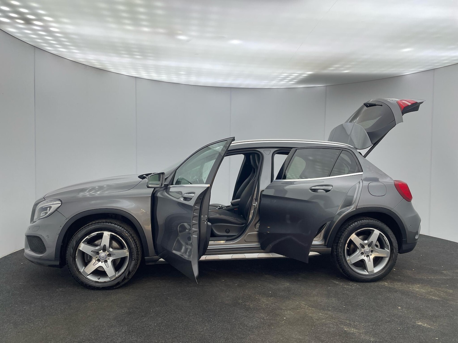 Used Mercedes-Benz GLA 2015 for sale - 76765223: Photo 41