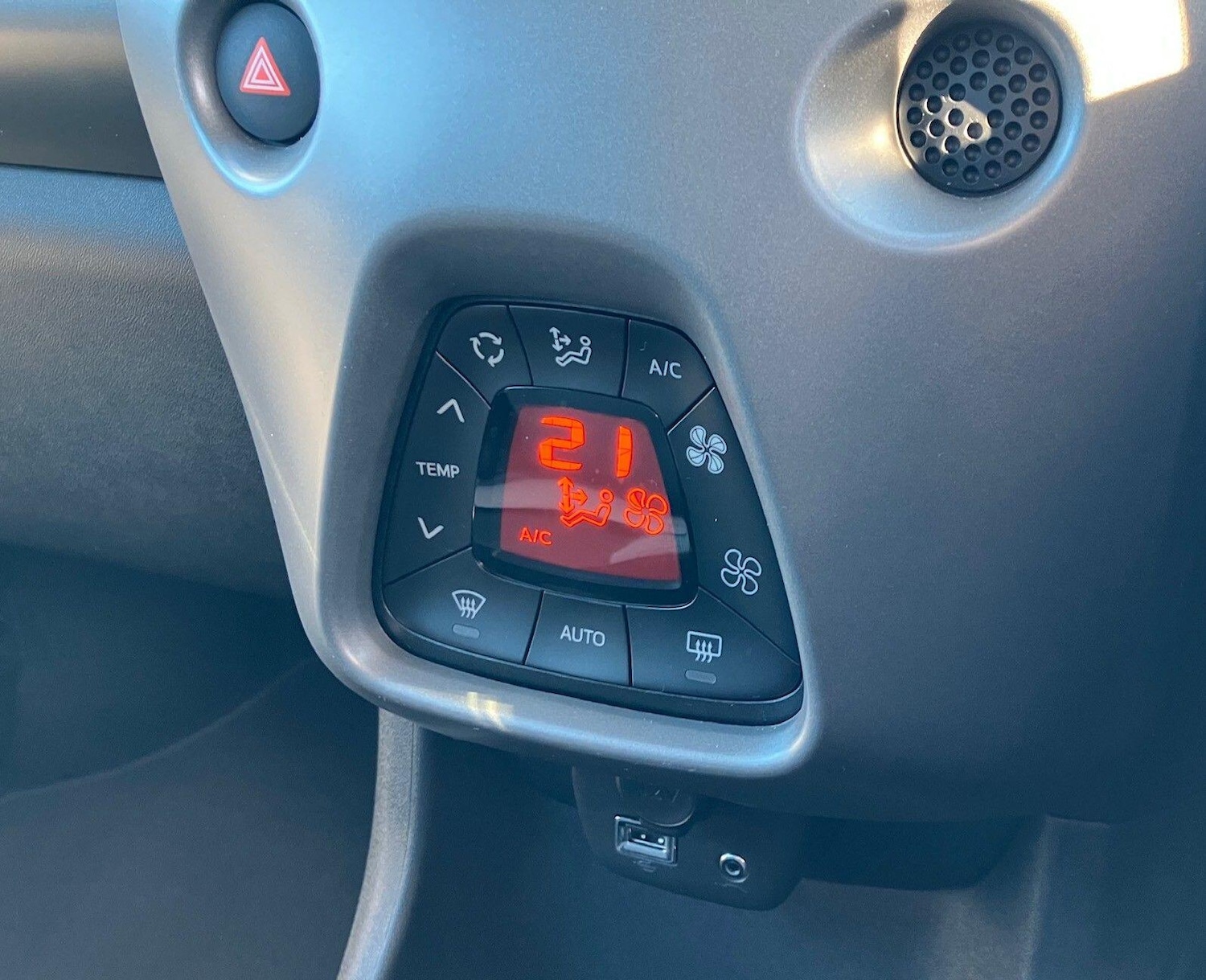 Used Toyota AYGO 2021 for sale - 76645199: Photo 11