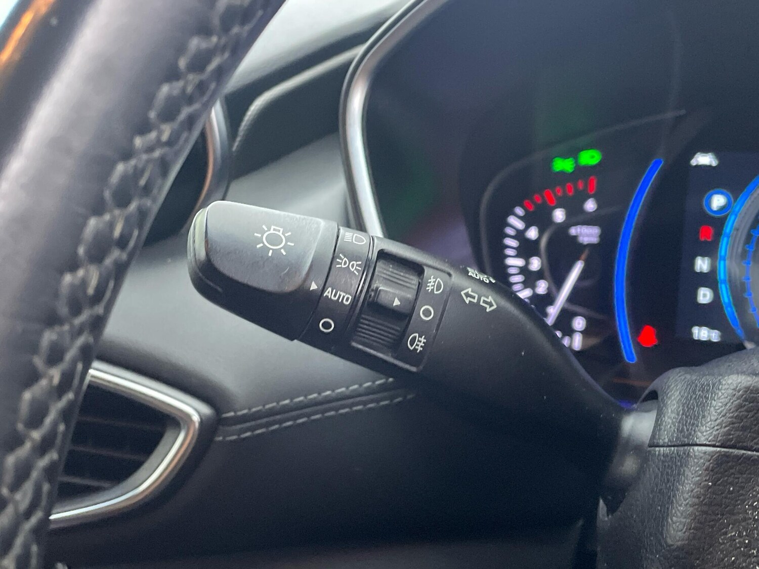 Used Hyundai Santa Fe for sale - 77658067: Photo 29