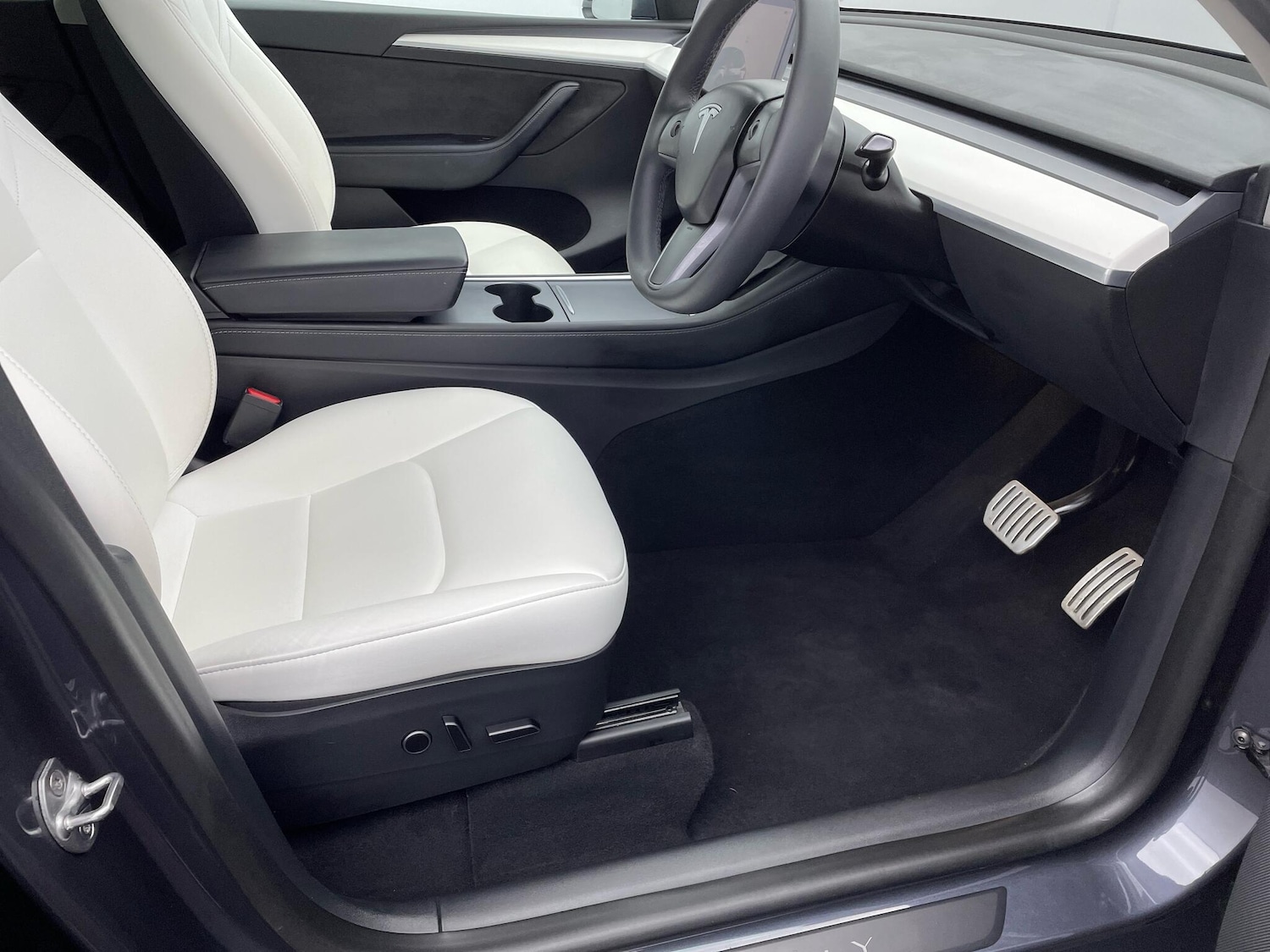 Used Tesla Model Y 2022 for sale - 76026570: Photo 20