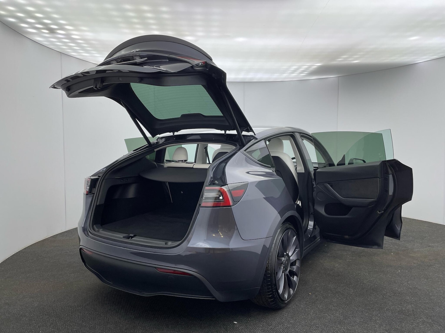 Used Tesla Model Y 2022 for sale - 76026570: Photo 26
