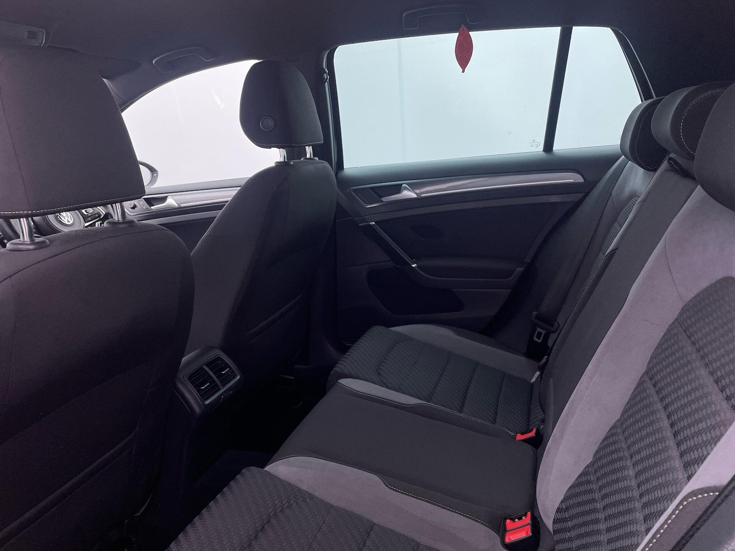 Used Volkswagen Golf 2017 for sale - 77242517: Photo 10