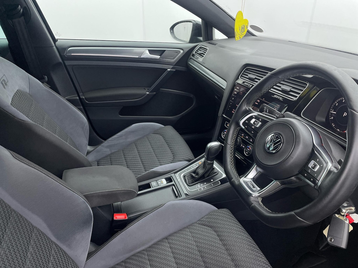 Used Volkswagen Golf 2017 for sale - 77242517: Photo 25