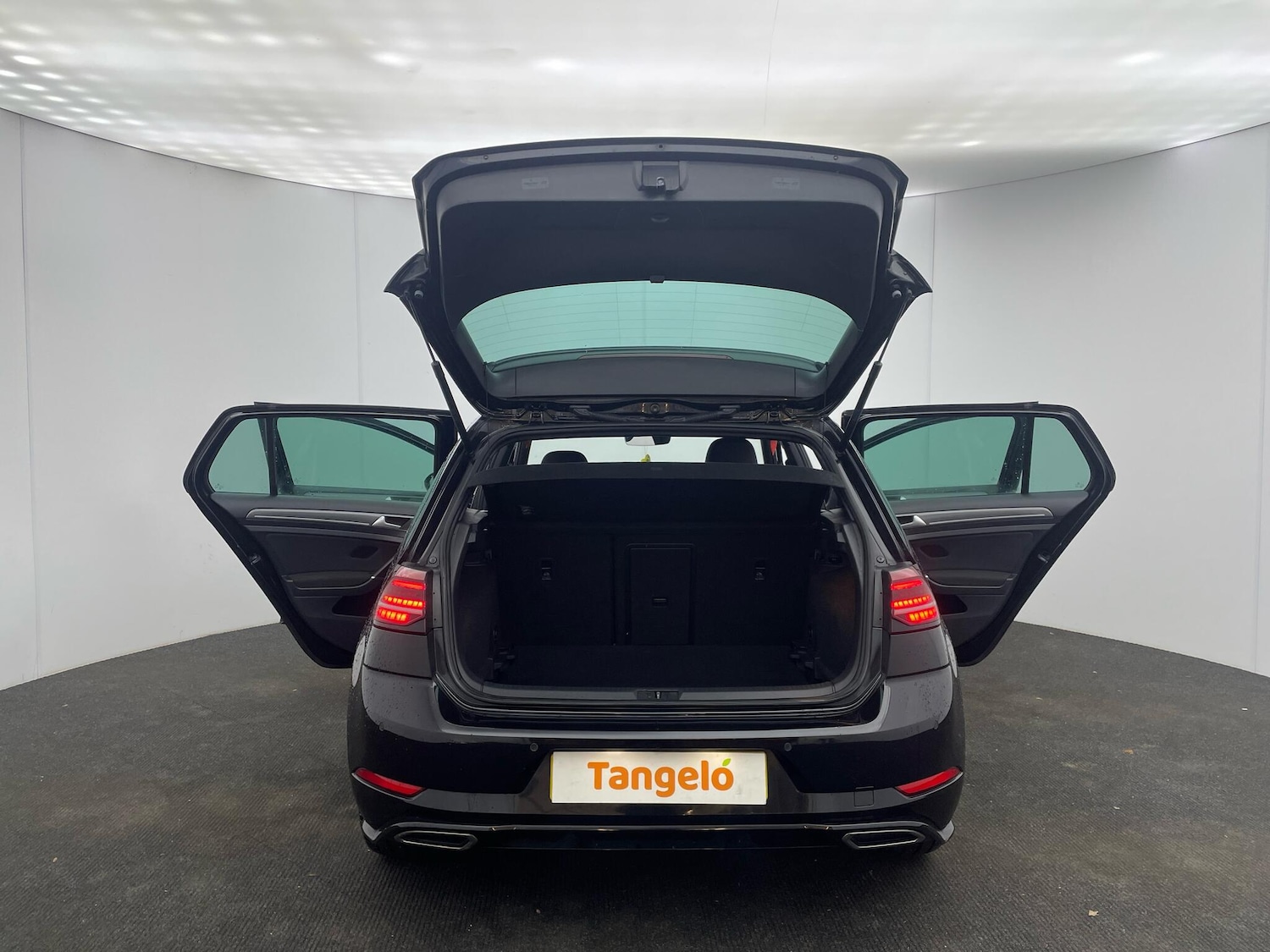 Used Volkswagen Golf 2017 for sale - 77242517: Photo 32