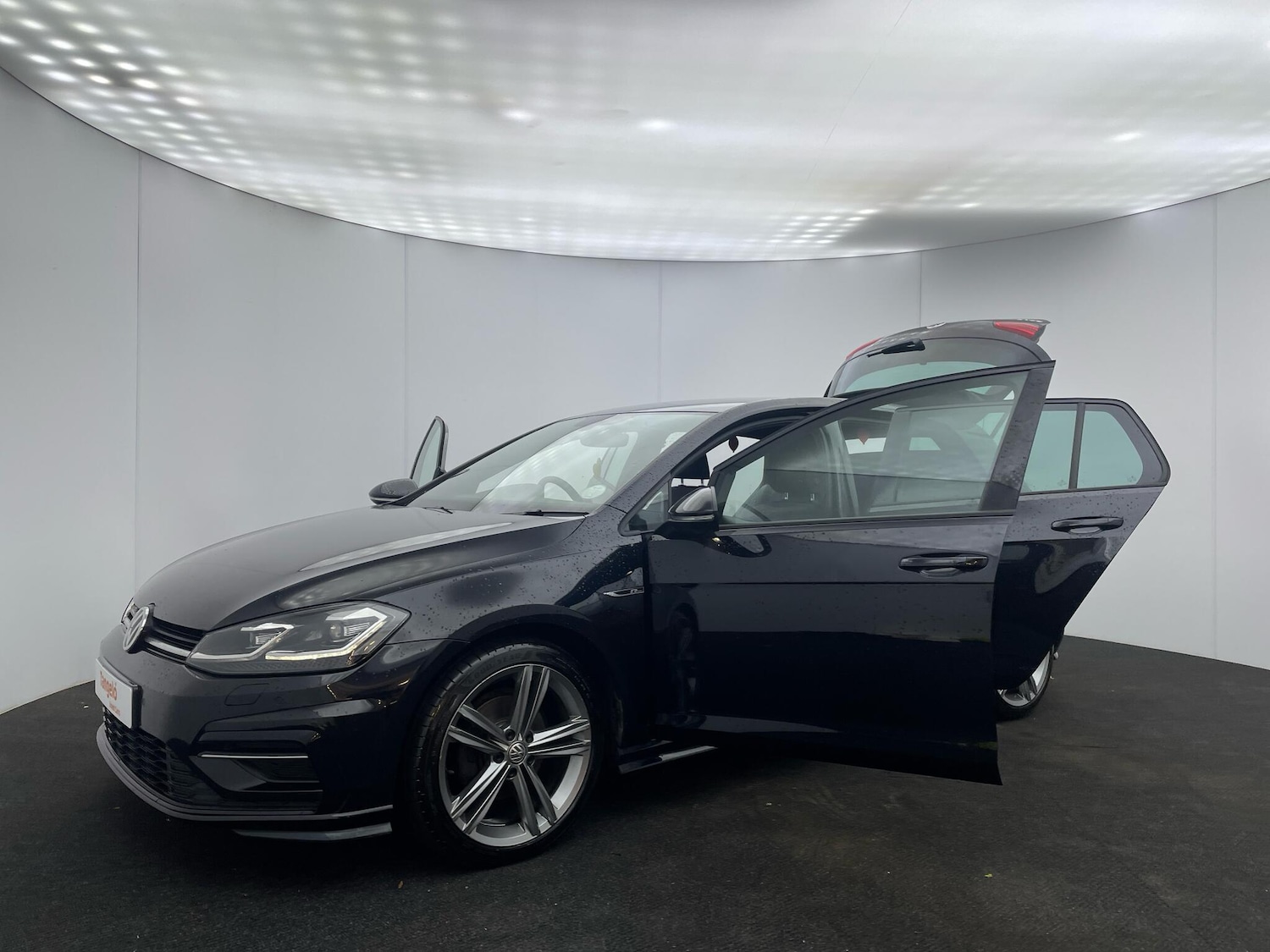 Used Volkswagen Golf 2017 for sale - 77242517: Photo 35