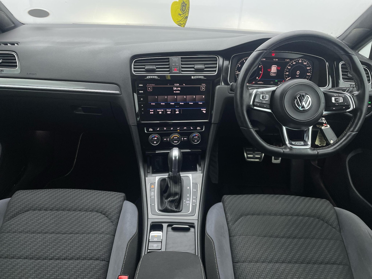 Used Volkswagen Golf 2017 for sale - 77242517: Photo 7